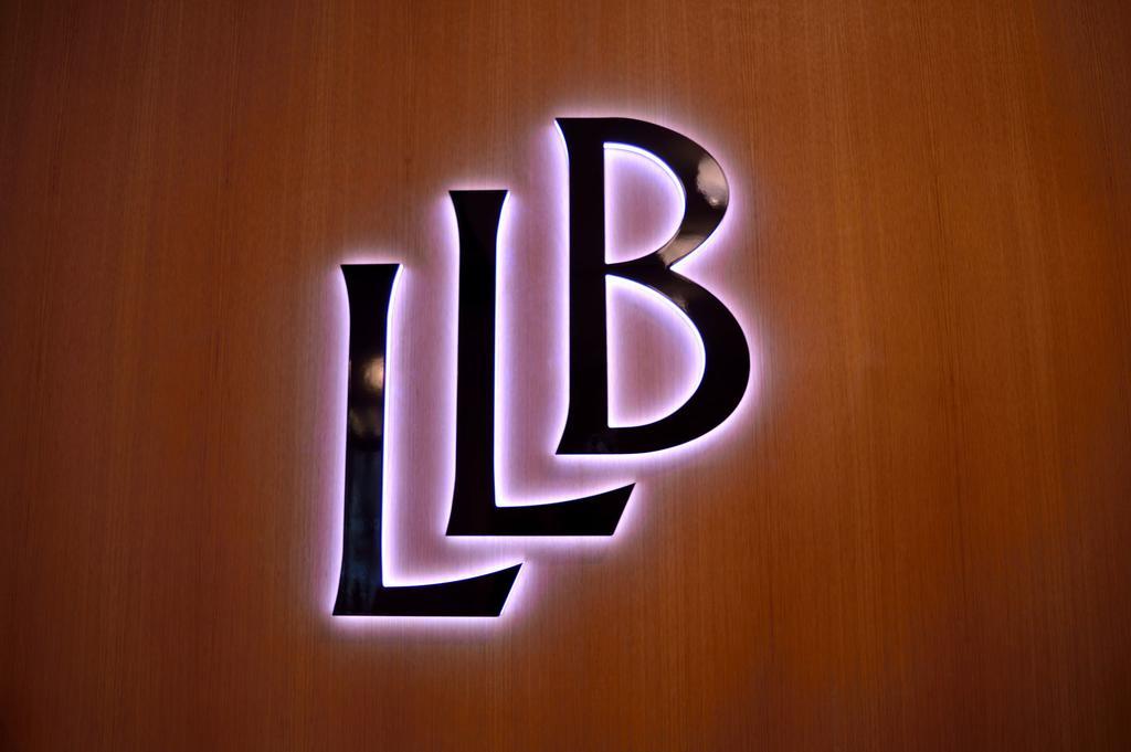 Hotel Le Lapin Blanc Paris Exterior photo