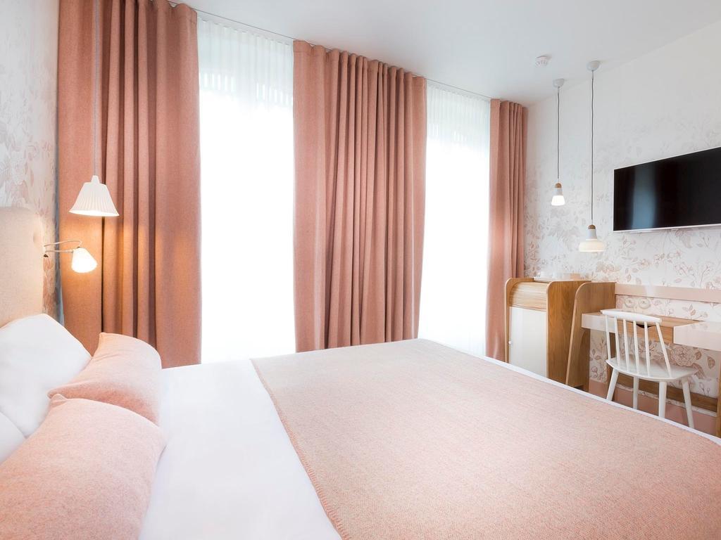 Hotel Le Lapin Blanc Paris Exterior photo