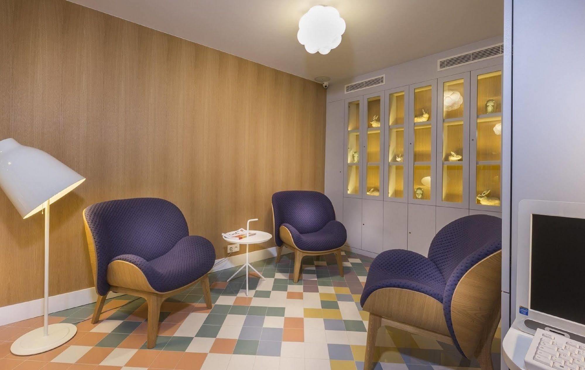 Hotel Le Lapin Blanc Paris Exterior photo